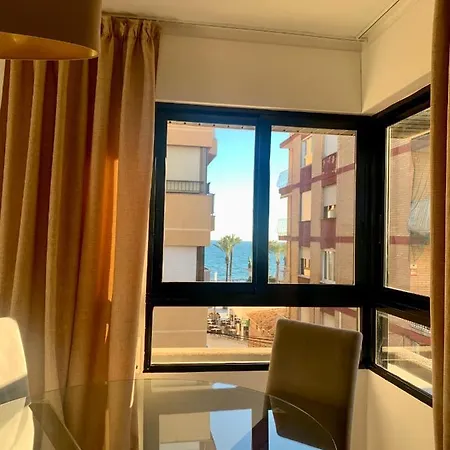 Schoene Wohnung In Zentrum Von Torrevieja Exterior photo